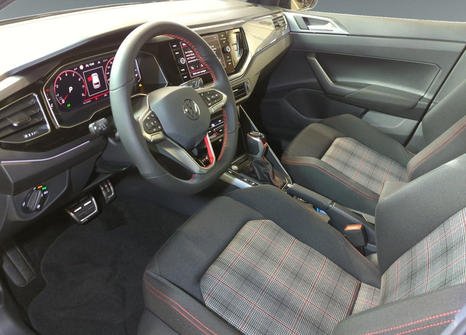 Volkswagen Polo GTI 2.0 TSI DSG MATRIX PANO KLIMA ACC foto 13