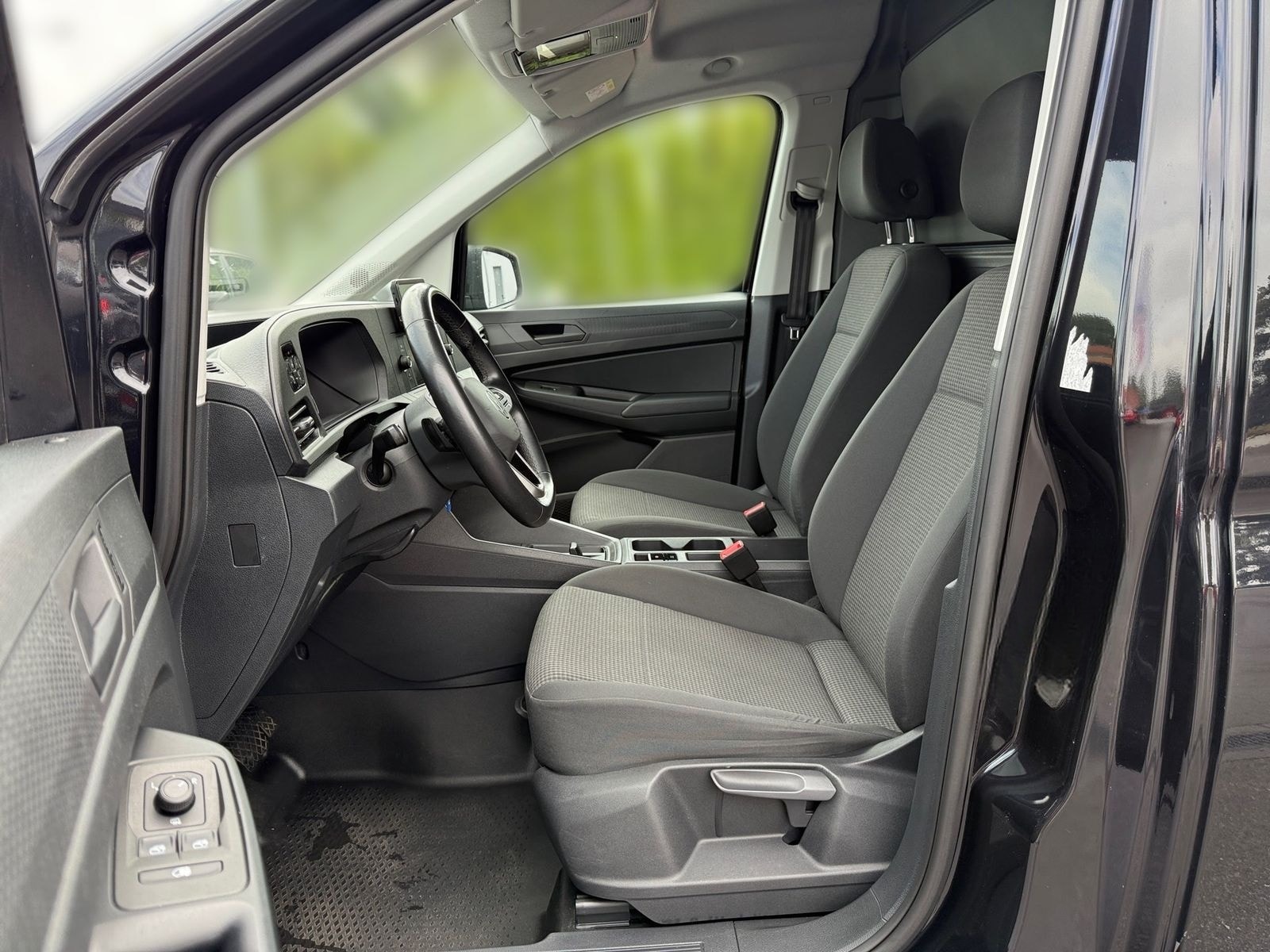 Volkswagen Caddy Maxi 2.0 TDI DSG 1. Hand Klima AHK PDC USB foto 10