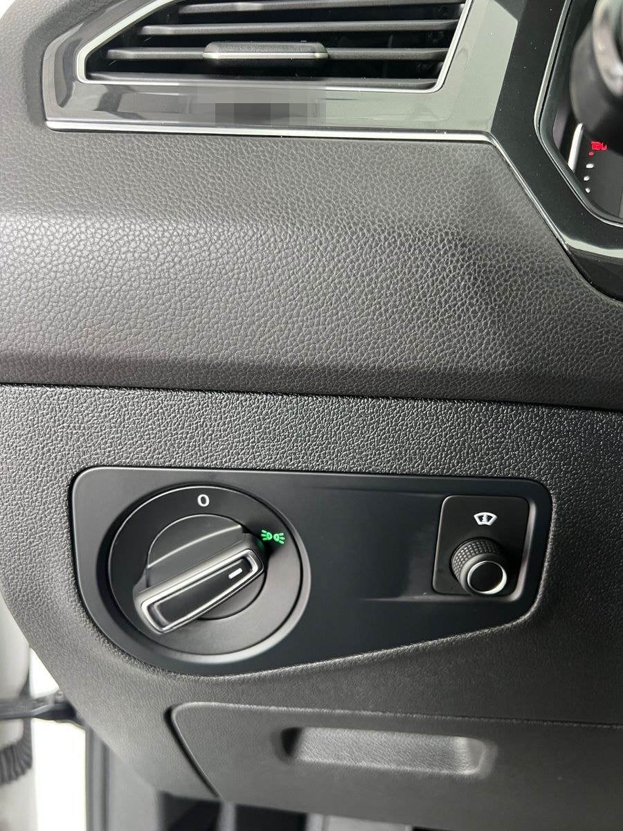 Volkswagen Tiguan Comfortline 2.0TDI *DIGITALTACHO*LED*360° foto 15