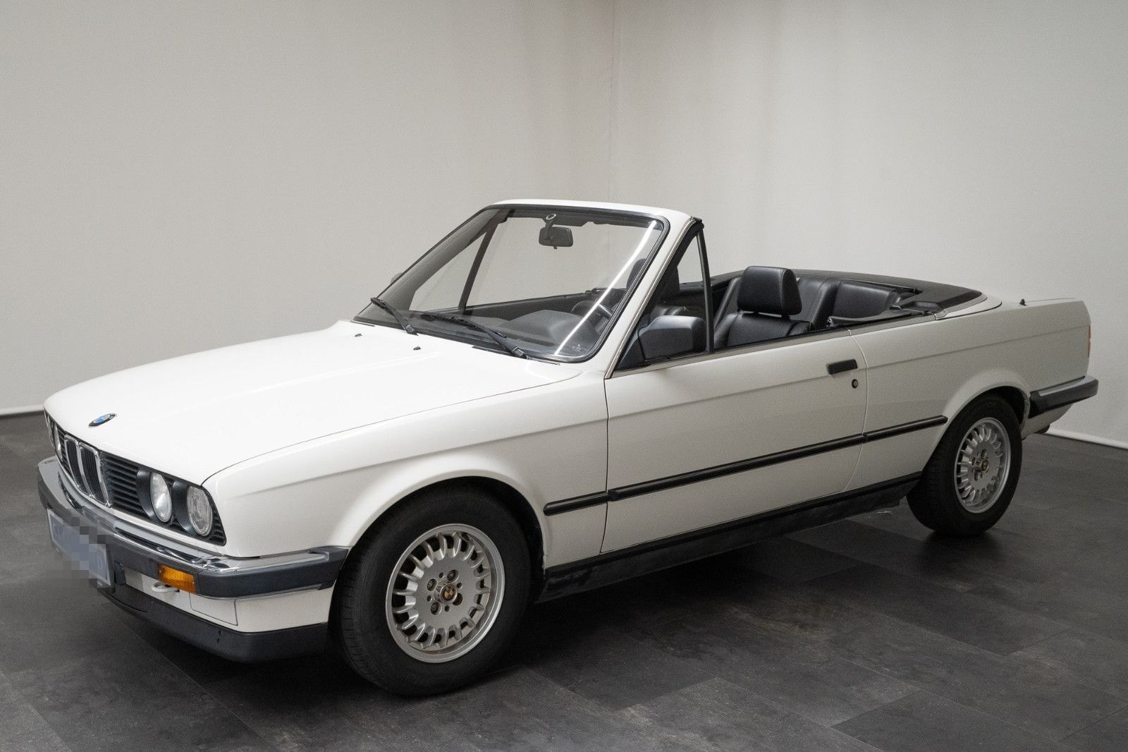 BMW 320i Cabriolet Automatik foto 1