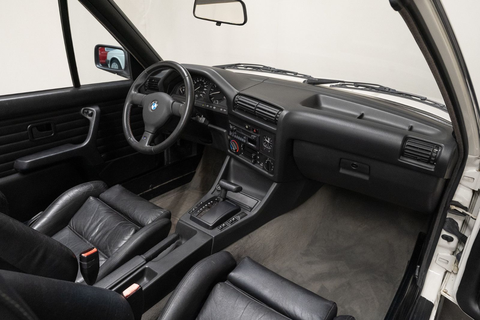 BMW 320i Cabriolet Automatik foto 14