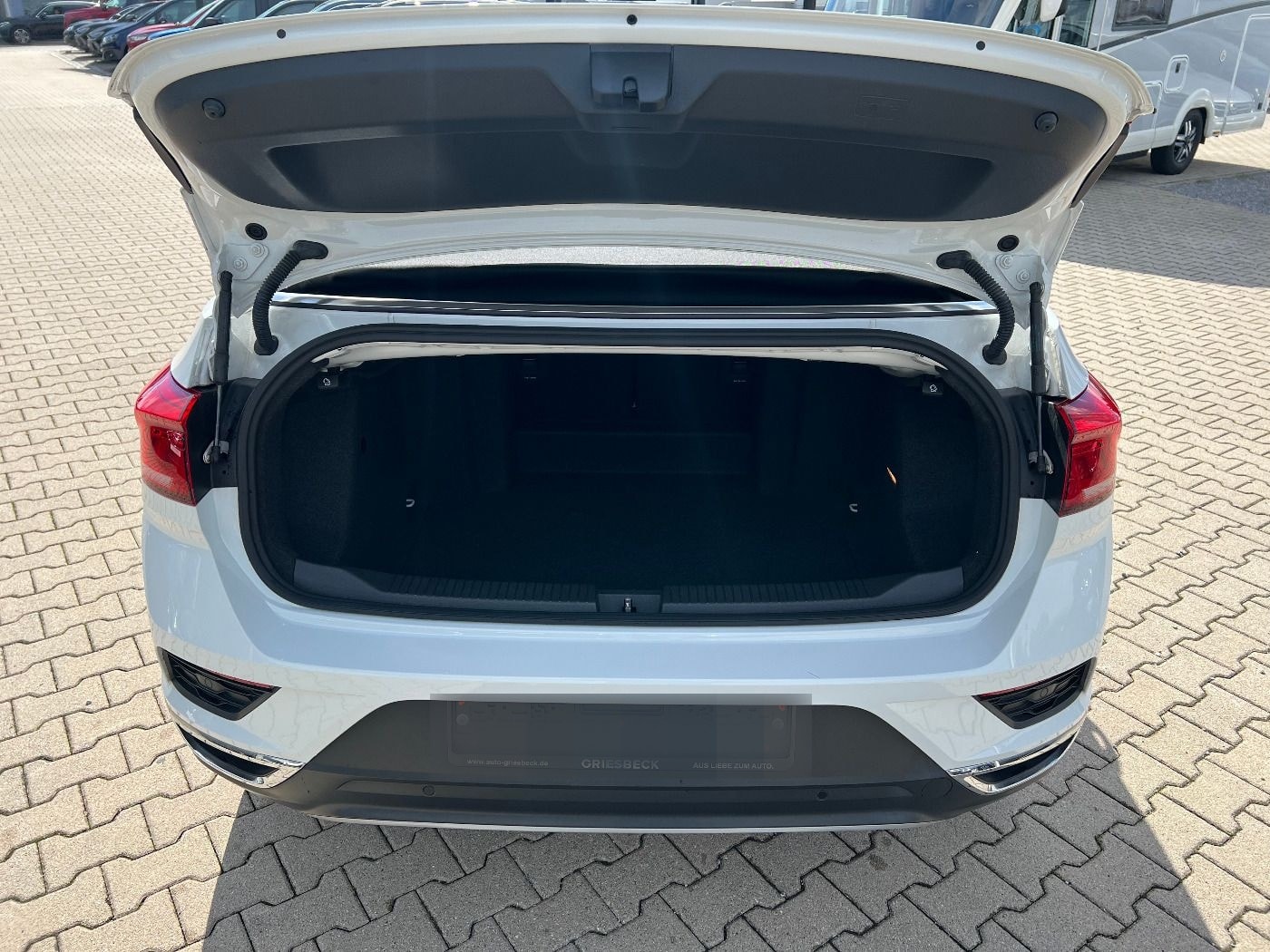 Volkswagen T-Roc Cabriolet 1.0 TSI Style *Navi Sitzh. DAB+* foto 7