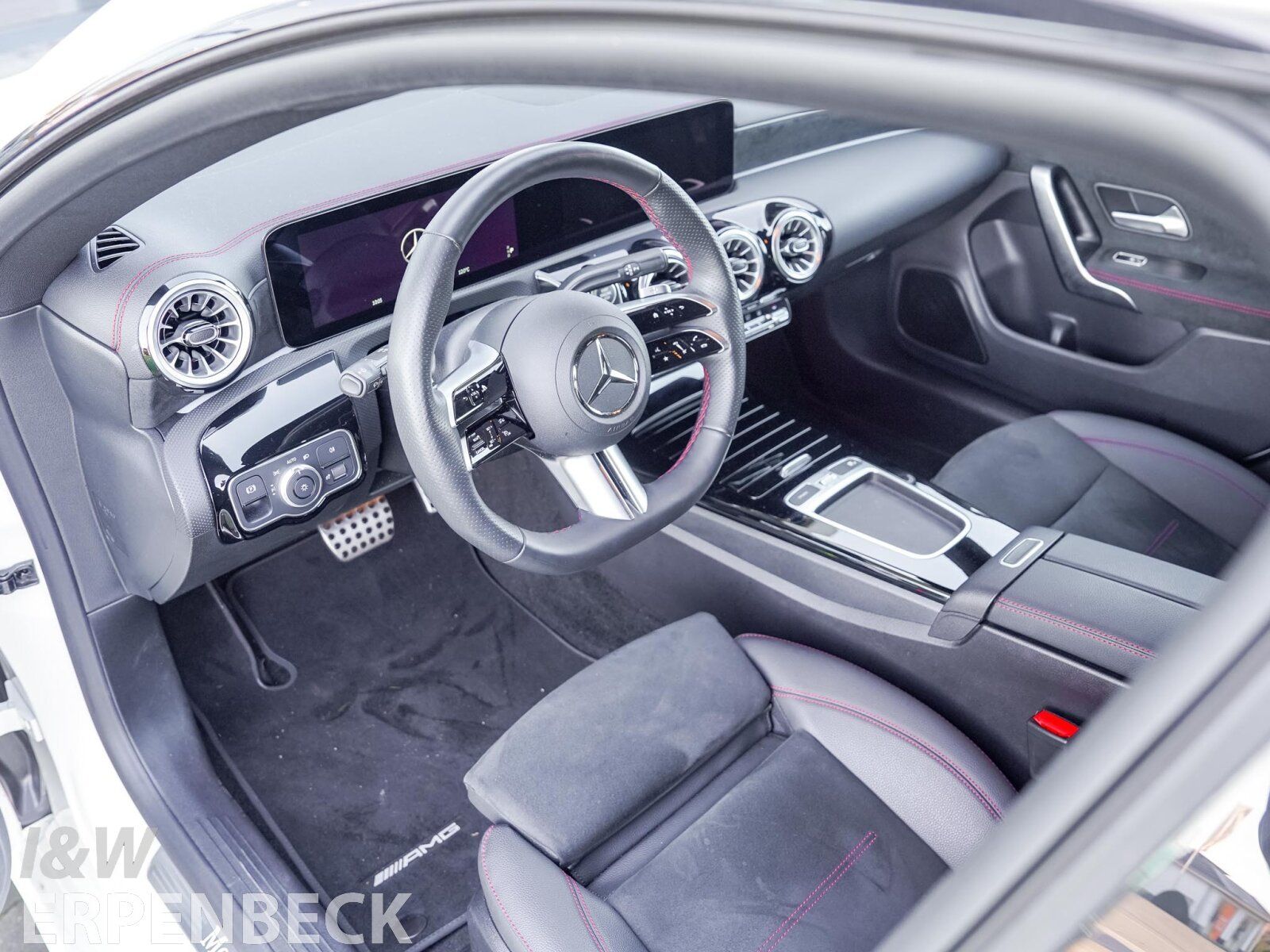 Mercedes-Benz CLA 200 SB AMG 360° FAP Pano Night Distr CarPlay foto 12