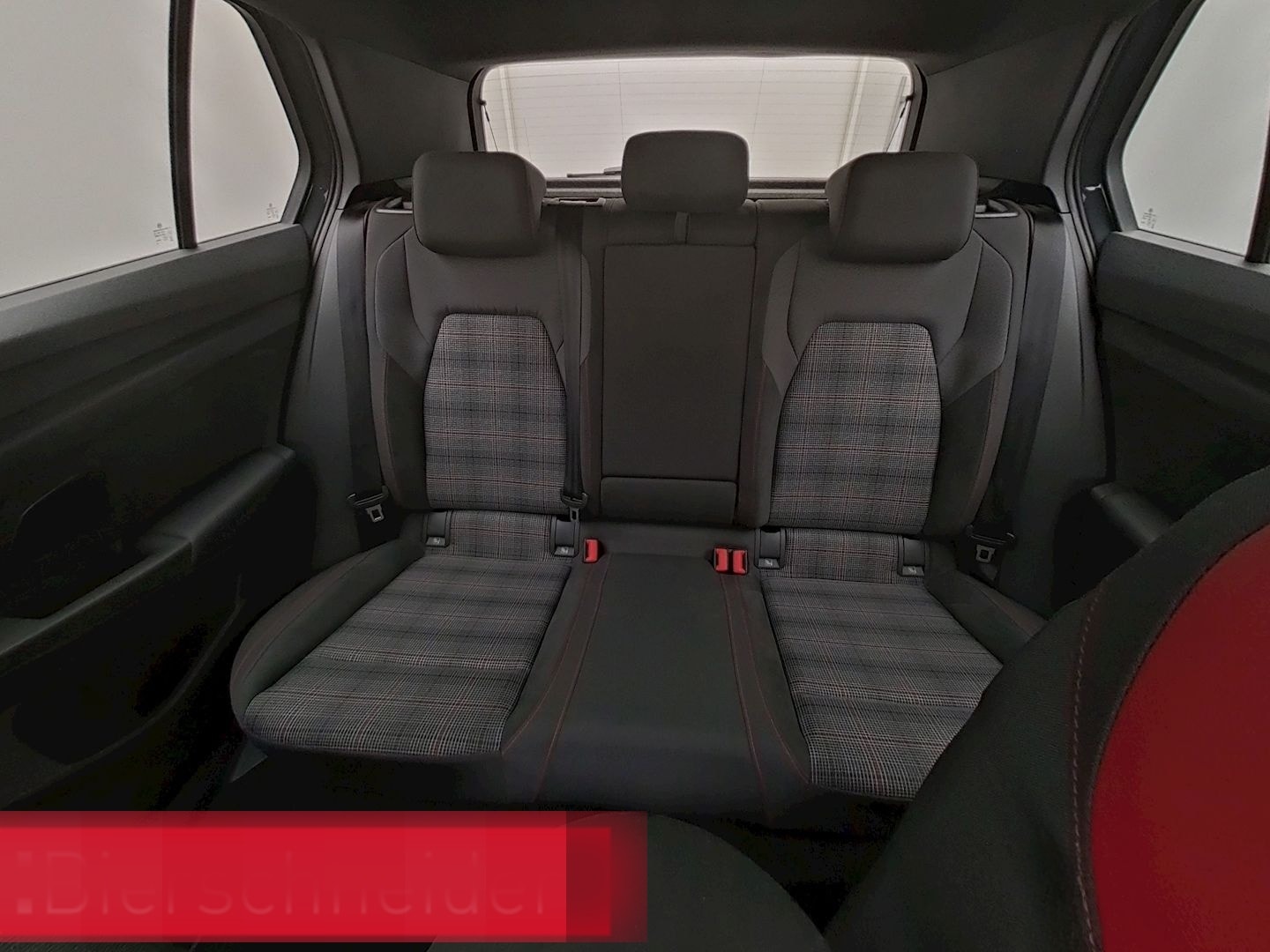 Volkswagen Golf GTI 8 2.0 TSI DSG BLACK STYLE AHK PANO NAVI foto 9