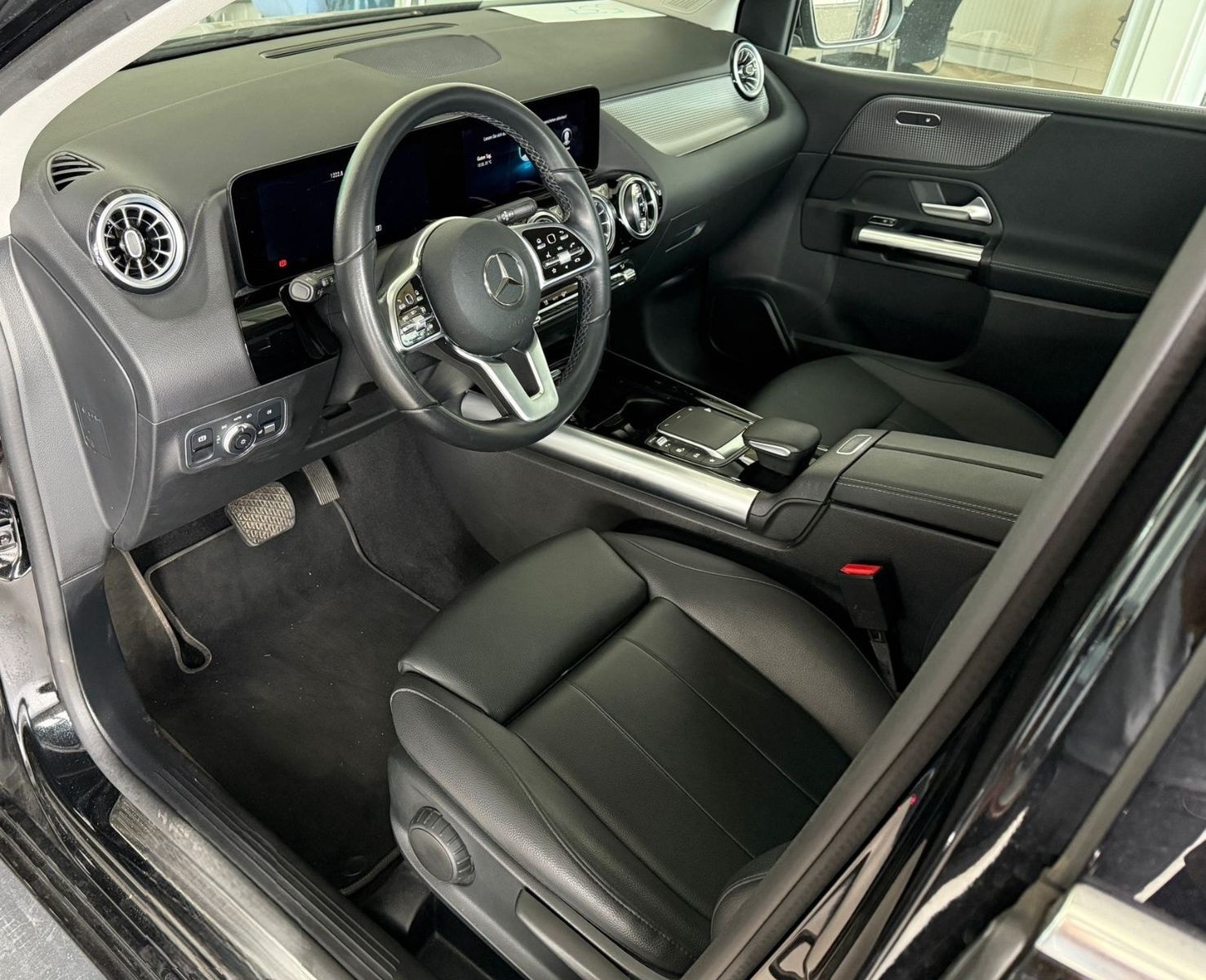 Mercedes-Benz B 200d Progressive LED foto 2