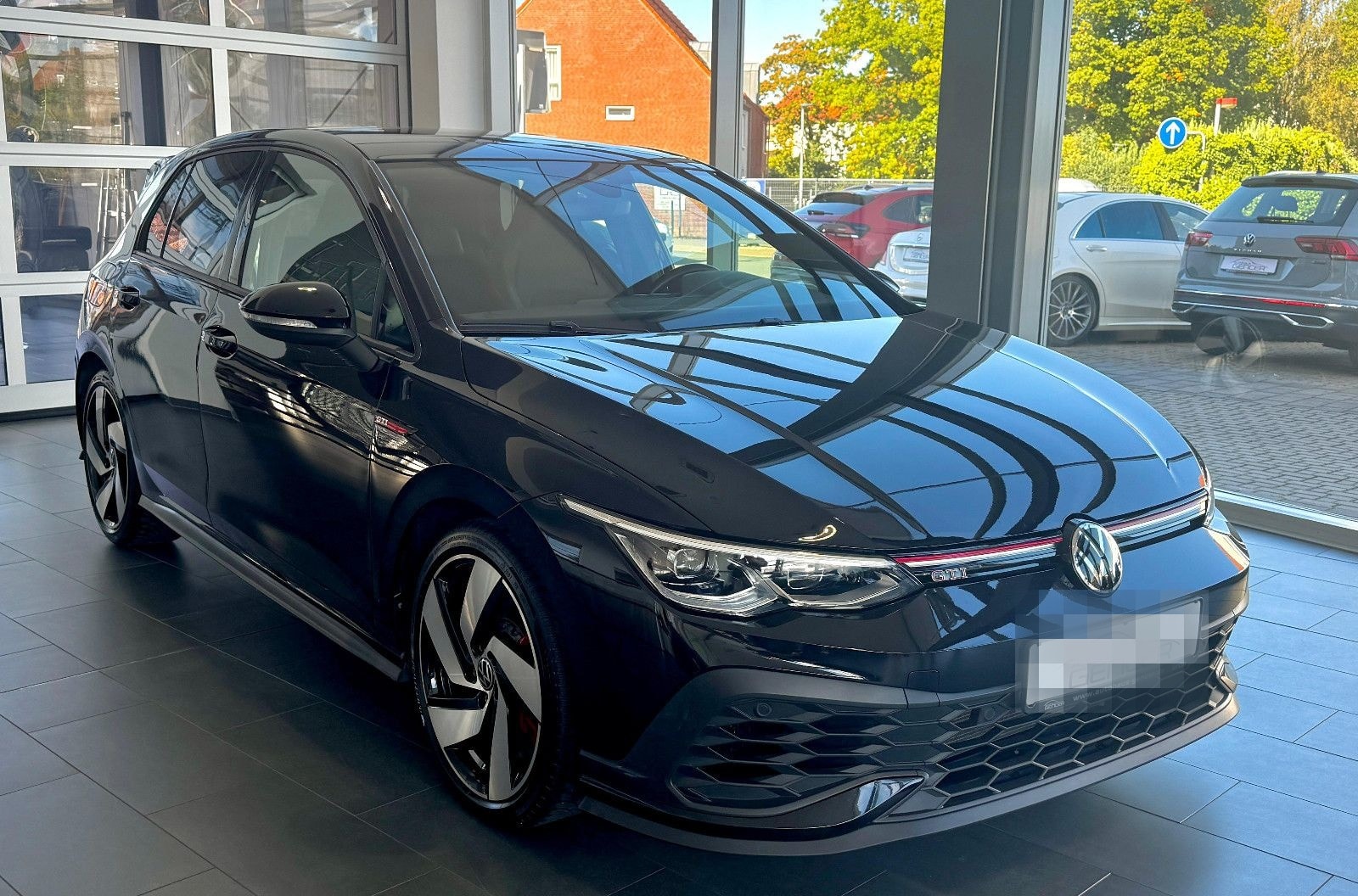 Volkswagen Golf VIII Lim. GTI Clubsport 2.0 TSI "LED/Pano" foto 3