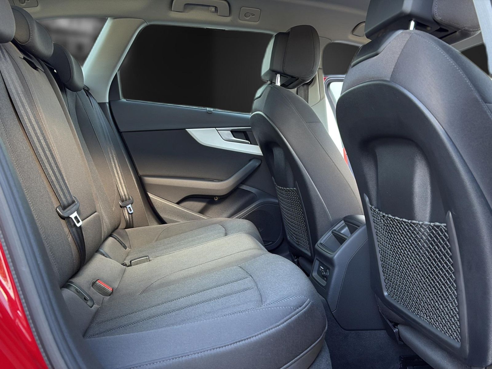 Audi A4 204ps Massage*Sound*Spur*VZ*LED*Parklenk*Navi foto 17