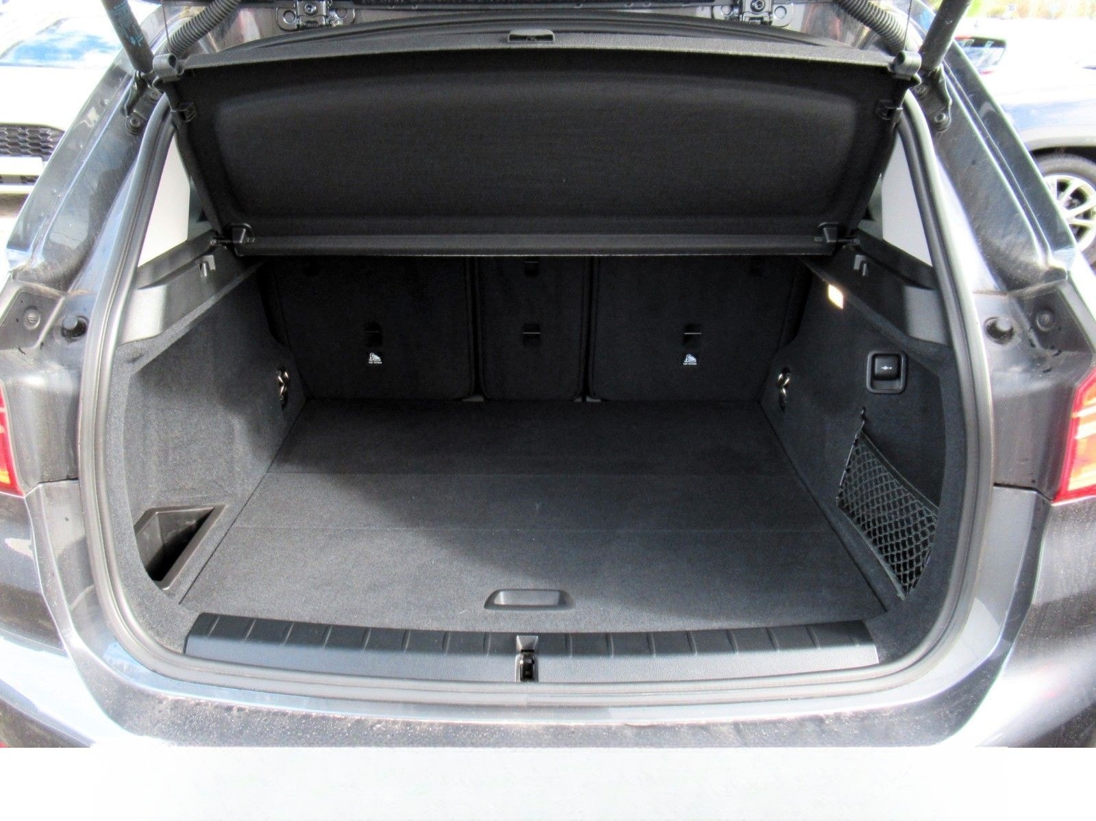 BMW X1 xDrive18d*Navi*LED*SH*Sportsitze foto 5