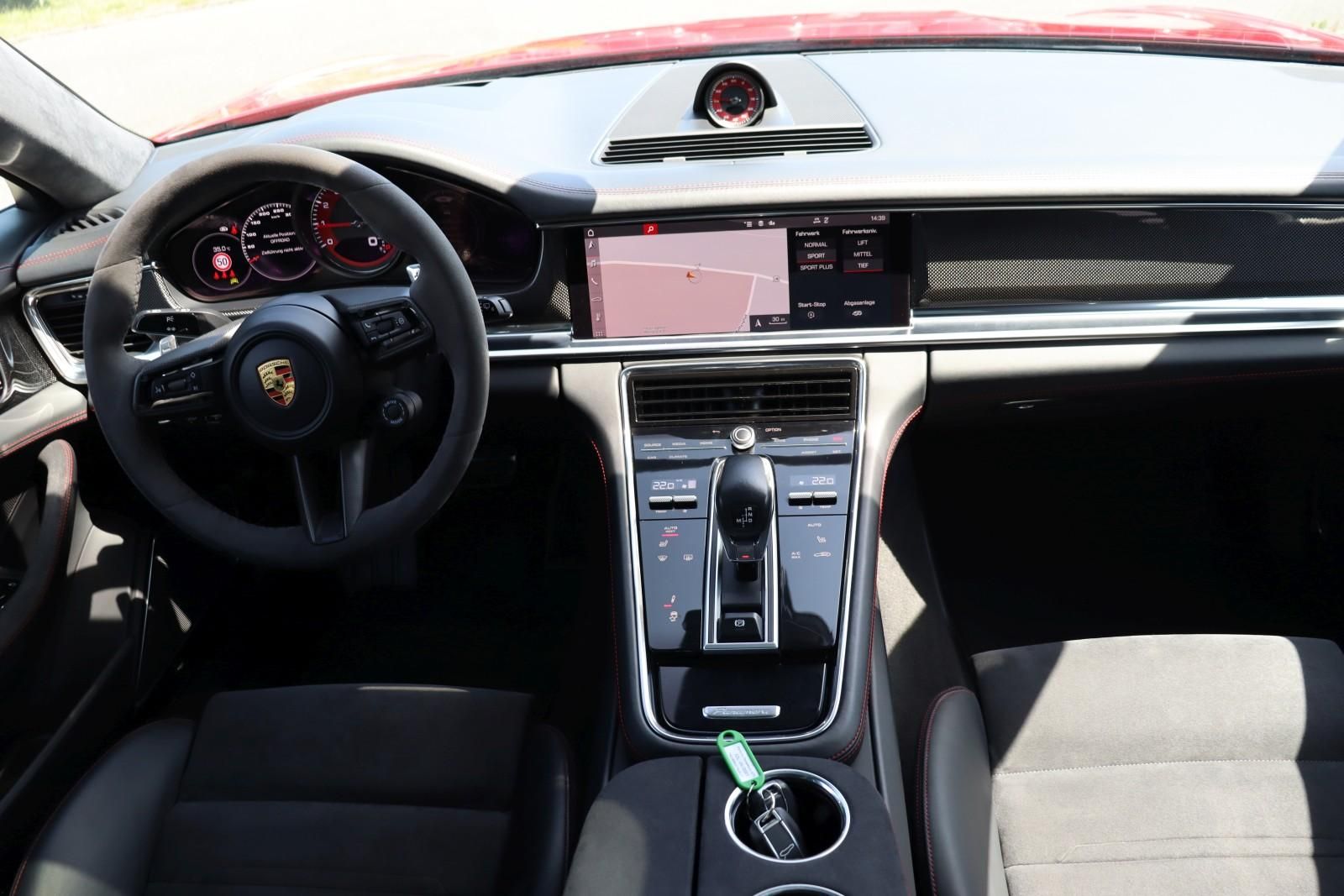 Porsche Panamera GTS Sport Turismo +SPORT-DESIGN+STANDHE foto 13