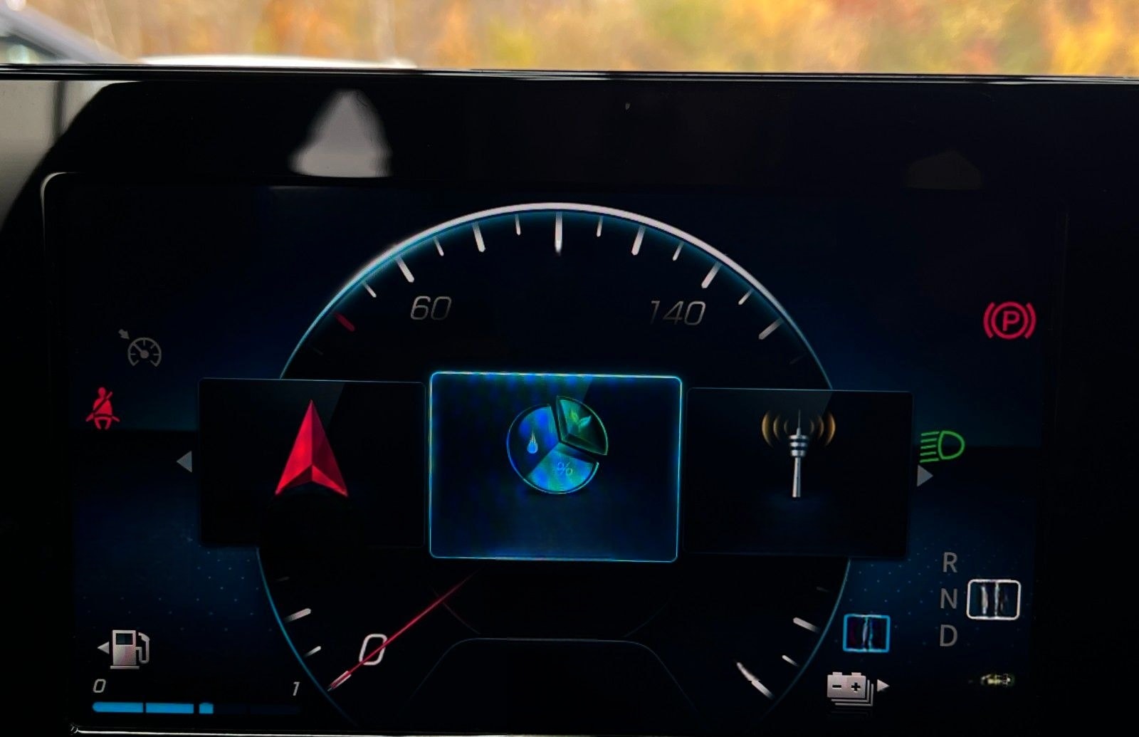 Mercedes-Benz A 250e 8G AMG NIGHT DESIGNO LED NAV+DAB KAM AMBT foto 25