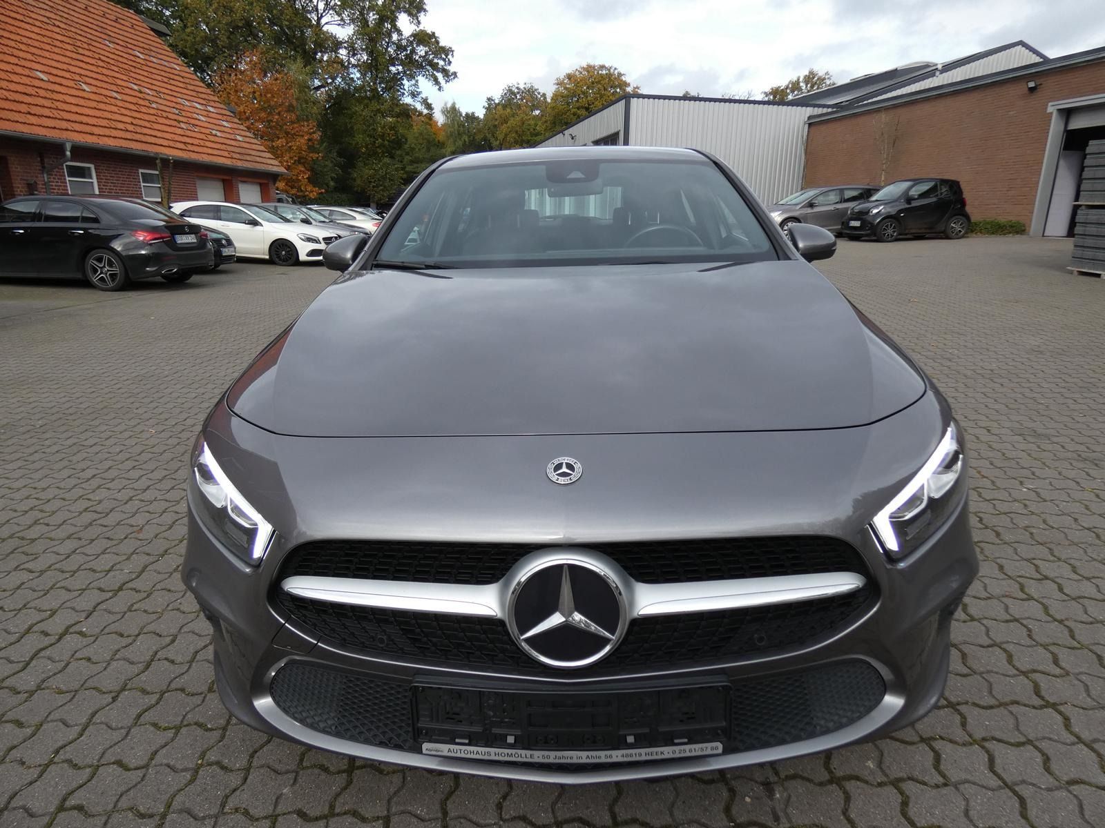 Mercedes-Benz A 200 d 8 G-DCT Progressive LED AHK RFK NAV DIST foto 14