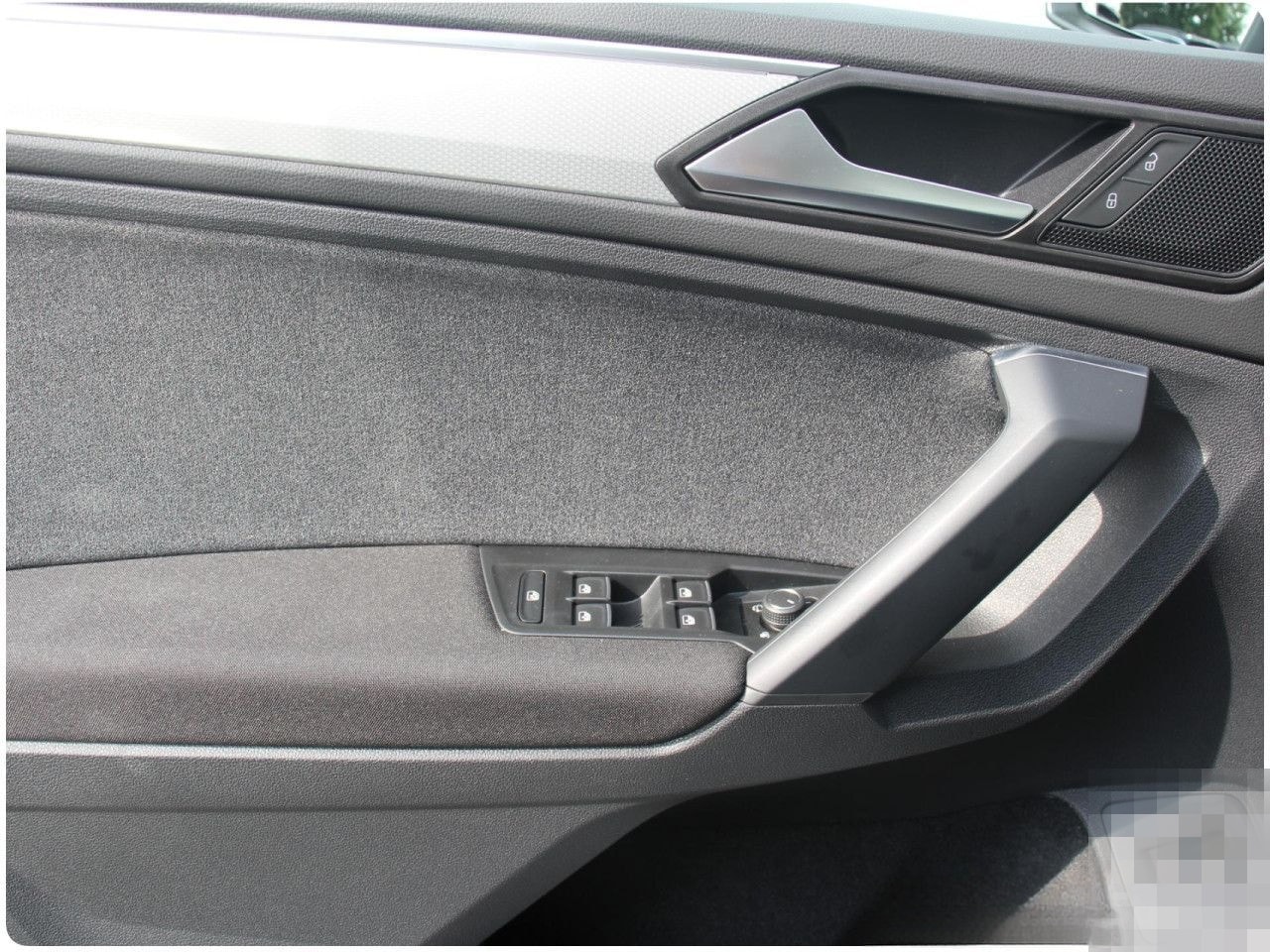 Volkswagen Tiguan Move 1.5 TSI DSG STANDH. AREA VIEW IQ foto 21