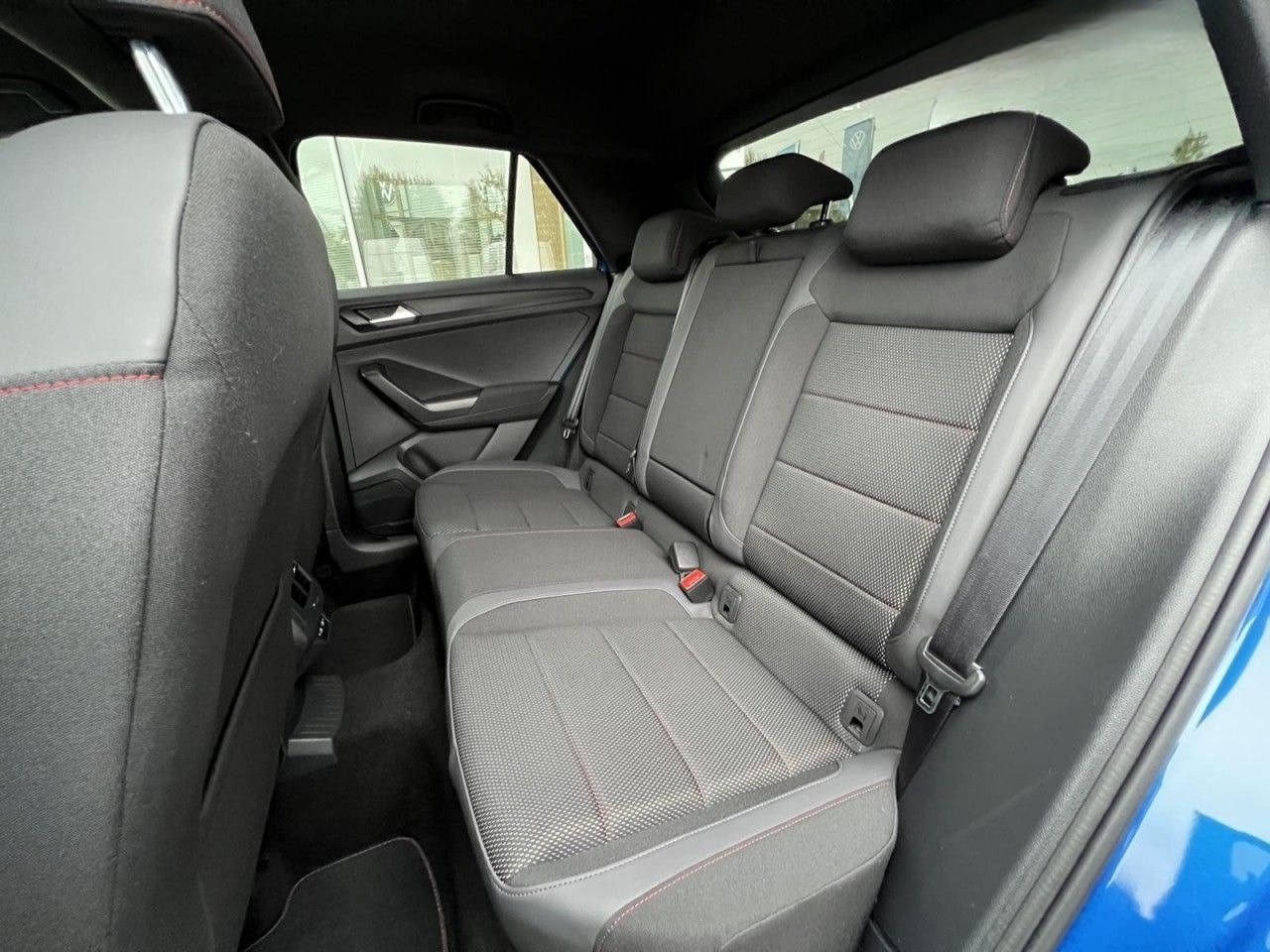 Volkswagen T-Roc 1.5 TSI Sport SHZ+PDC+KLIMA+LED+CARPLAY foto 9