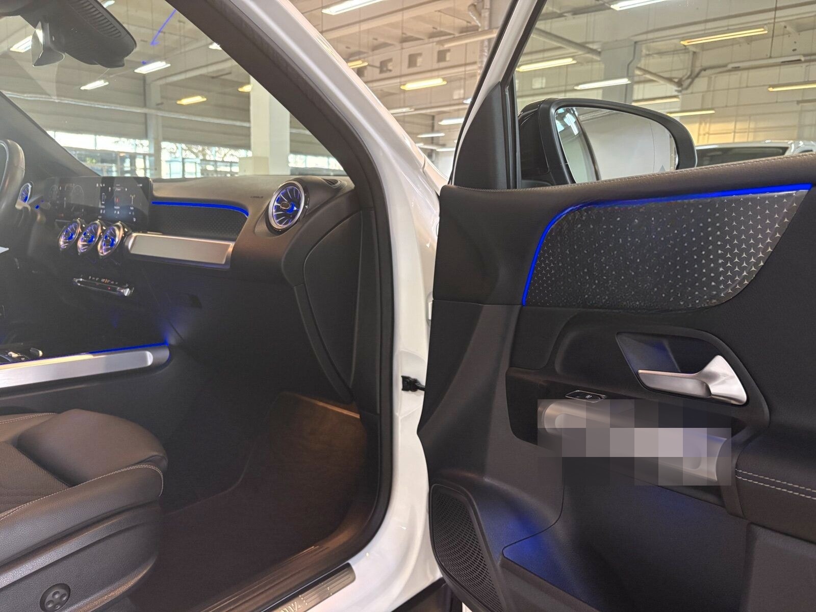 Mercedes-Benz GLB 200 Prog Adv Plus Pano 360 Cam AHK Multibeam foto 14