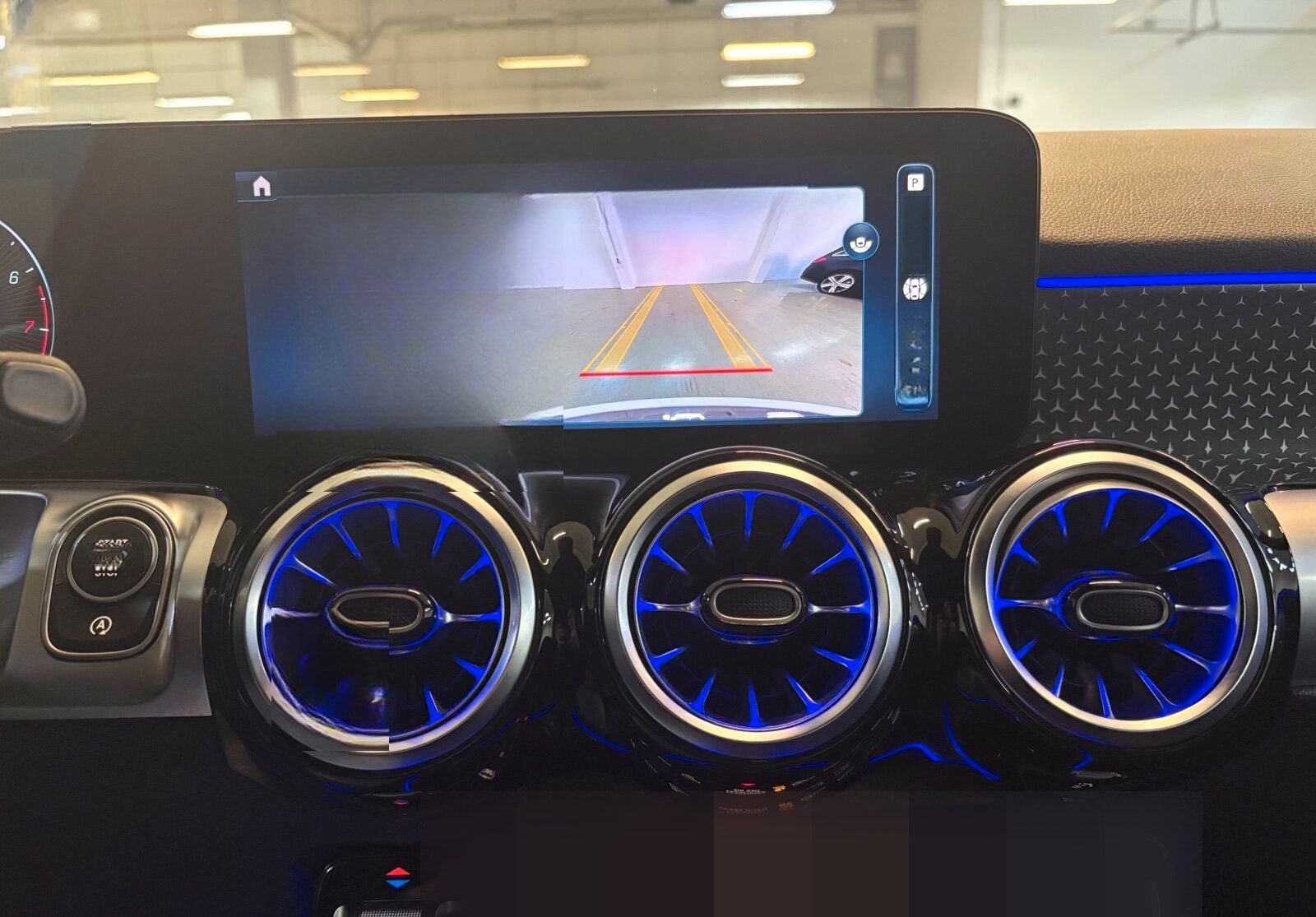 Mercedes-Benz GLB 200 Prog Adv Plus Pano 360 Cam AHK Multibeam foto 19