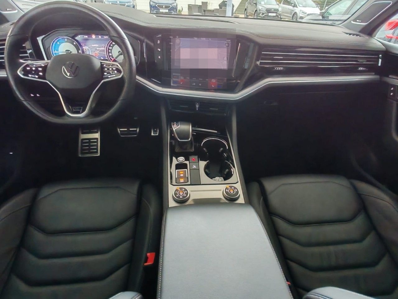 Volkswagen Touareg 3.0 TDI DSG R-LINE,AHK,ACC,ALLRADL,PANO foto 9