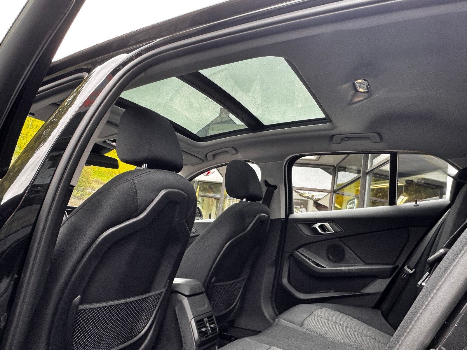 BMW 118 d Advantage foto 11