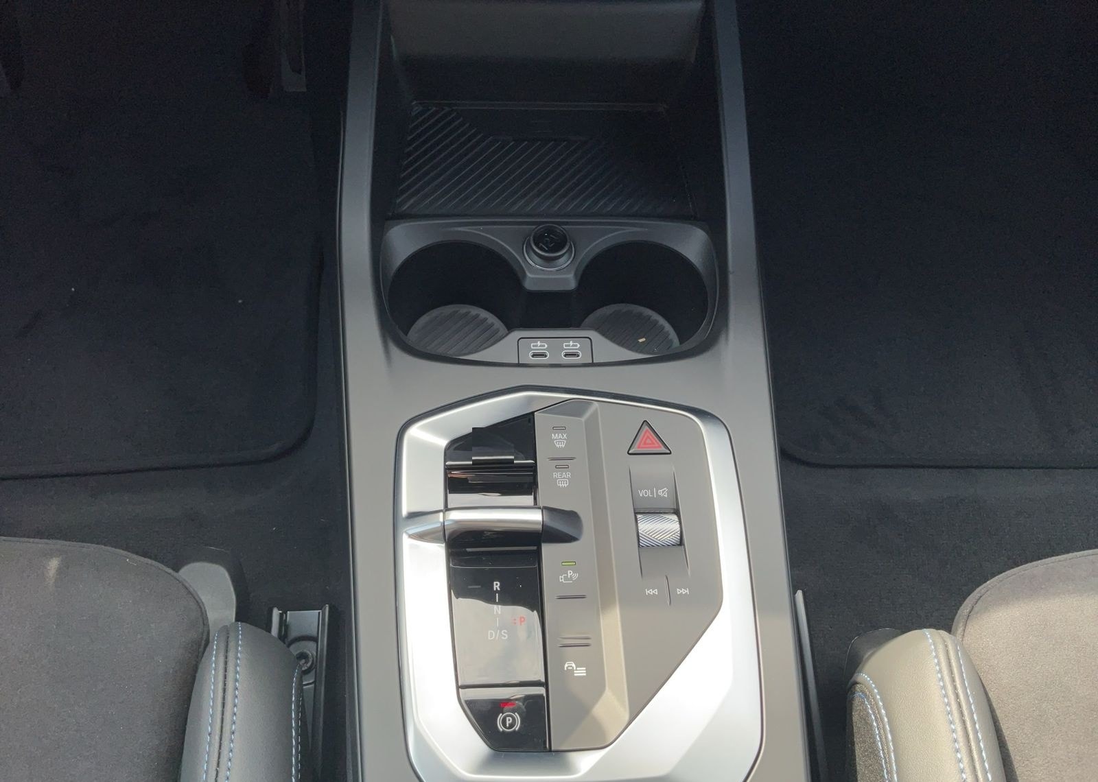 BMW 118d M SPORT LED RÜCKFAHR KOMFORTZUG SHZ DAB foto 16