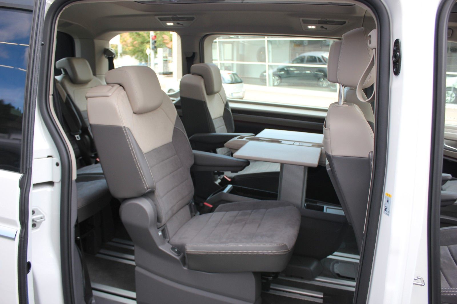 Volkswagen T7 Multivan Style 2.0 TDI DSG AHK,Navi,Panodach foto 8