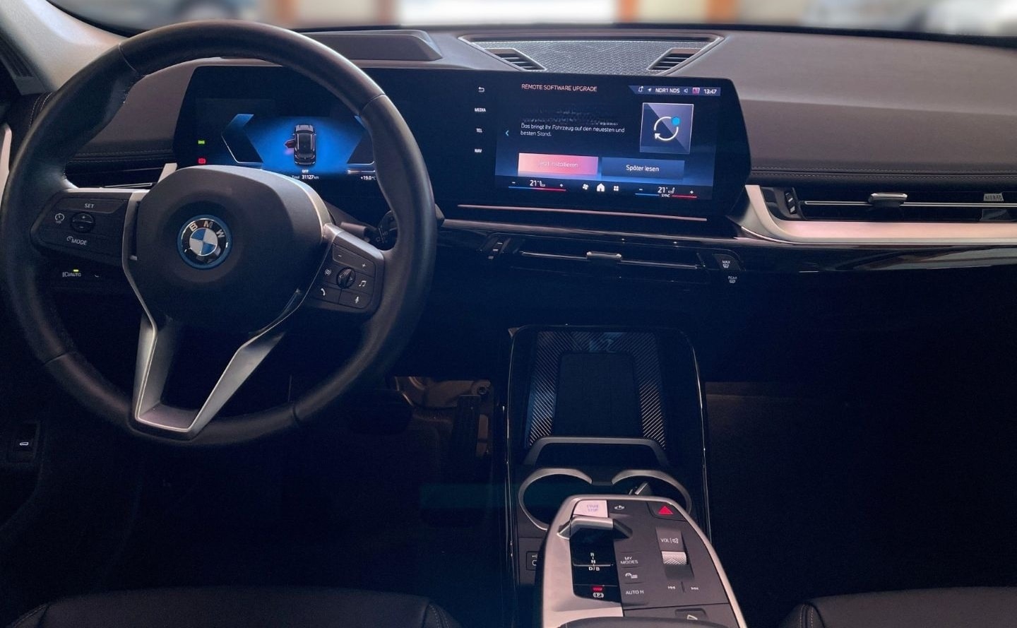 BMW iX1 eDrive20 Elektro AHK Pano Adap.LED Head-Up foto 7