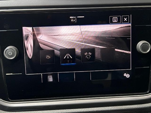 Volkswagen T-Roc 1.5 TSI Sport Navi ACC LED SZH Kamera foto 15