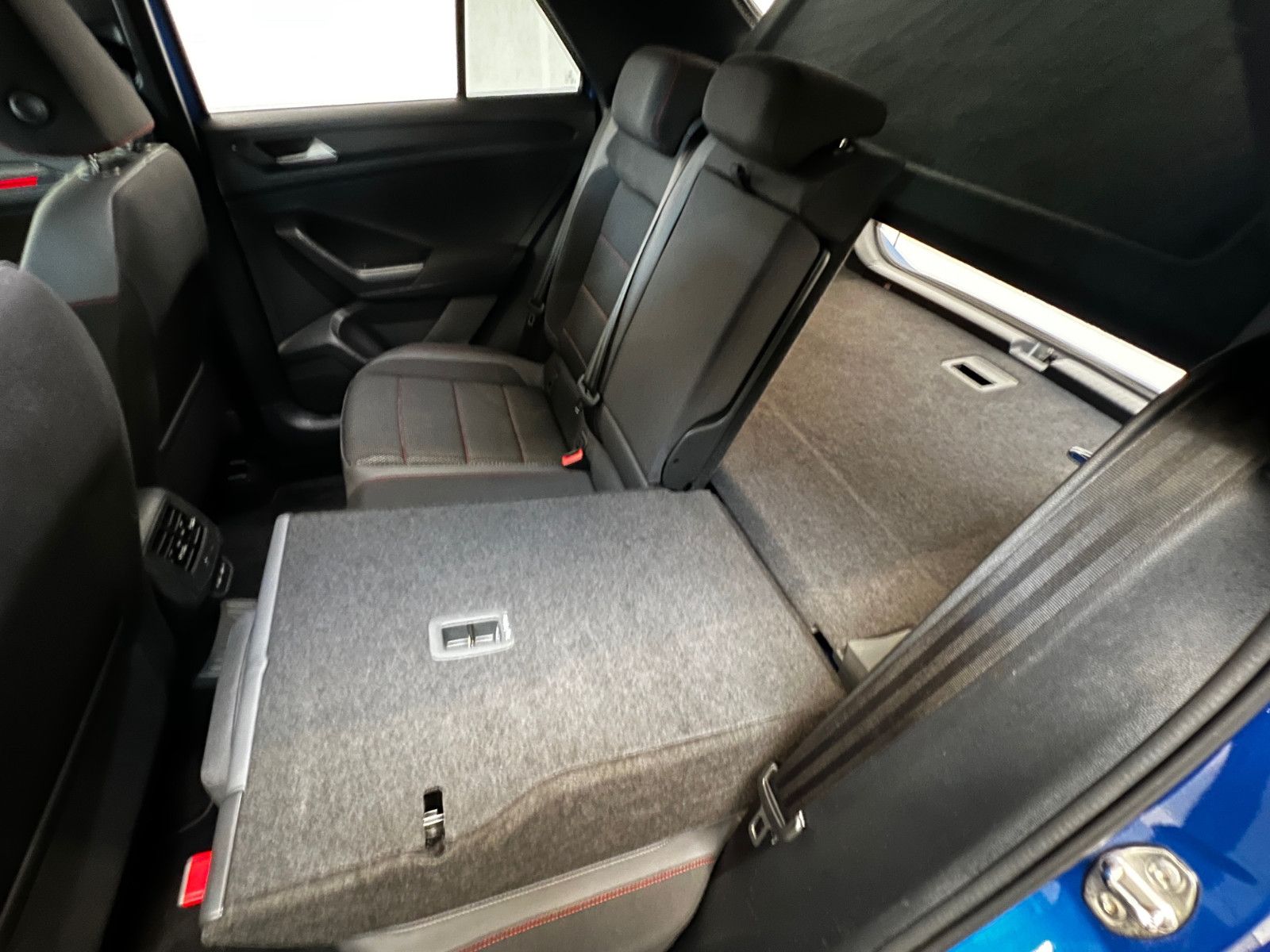 Volkswagen T-Roc 1.5 TSI Sport Navi ACC LED SZH Kamera foto 17