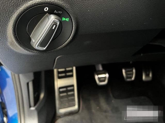 Volkswagen T-Roc 1.5 TSI Sport Navi ACC LED SZH Kamera foto 8