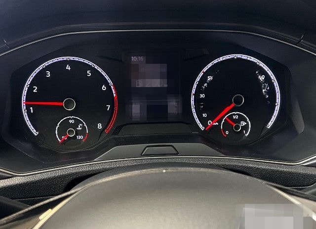 Volkswagen T-Roc 1.5 TSI Sport Navi ACC LED SZH Kamera foto 9