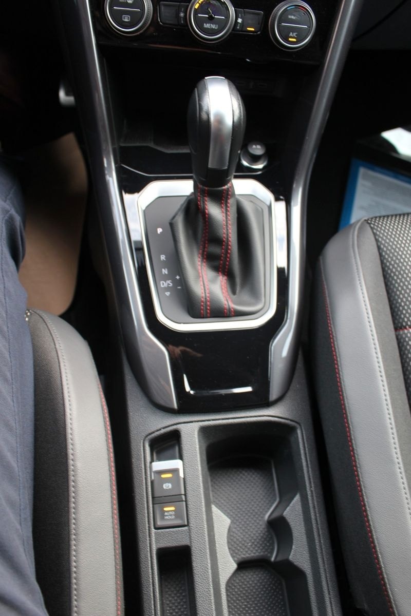 Volkswagen T-Roc Sport LED/NAVI/8FACH foto 18