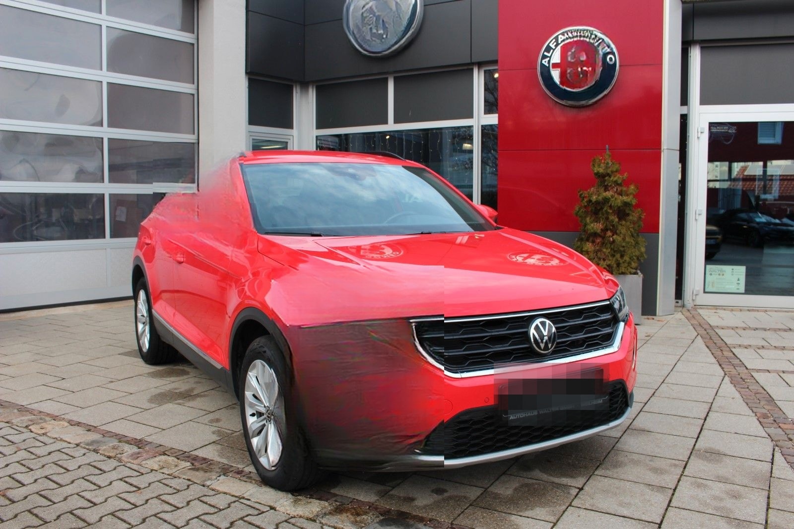 Volkswagen T-Roc Sport LED/NAVI/8FACH foto 3