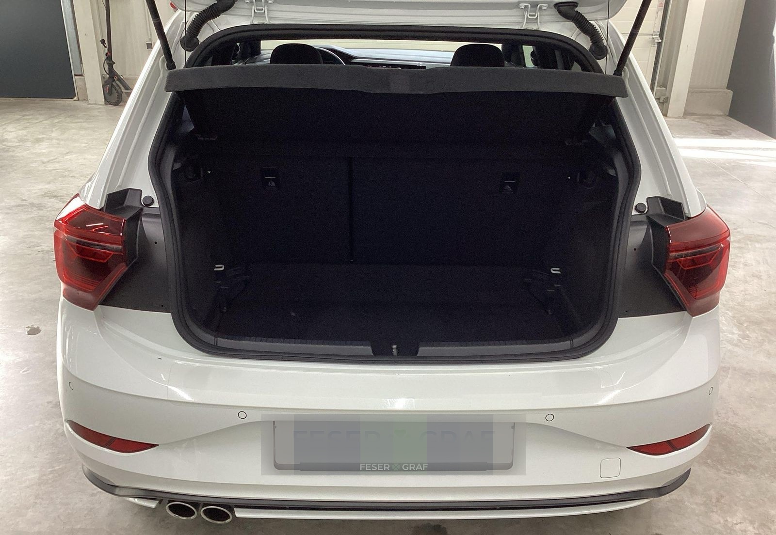 Volkswagen Polo GTI 2.0TSI 152kW DSG Kamera ACC Matrix Navi foto 10