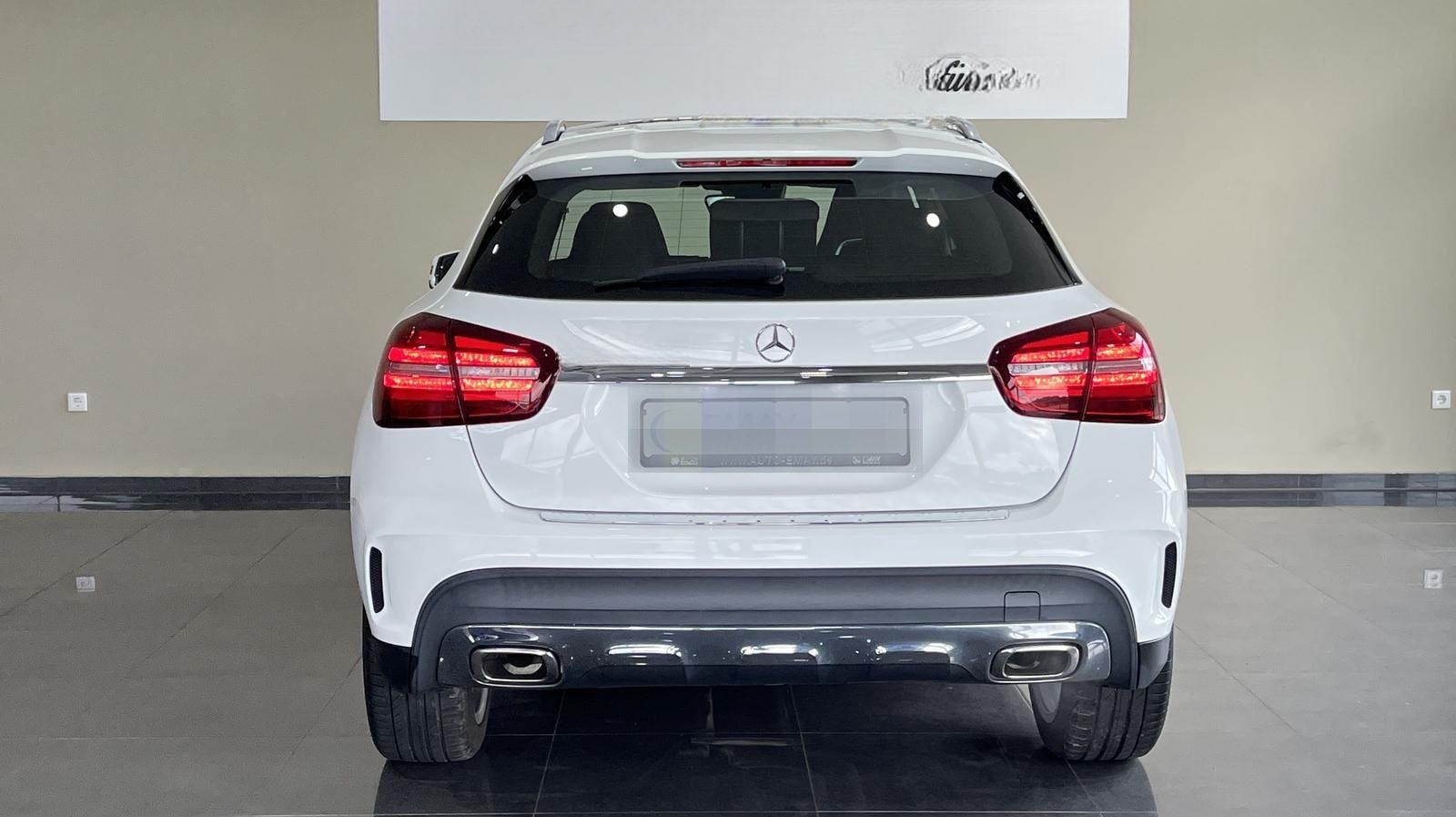 Mercedes-Benz GLA 180 Amg Line/P.dach/Alcantara/Navi/R.Kamera/ foto 5