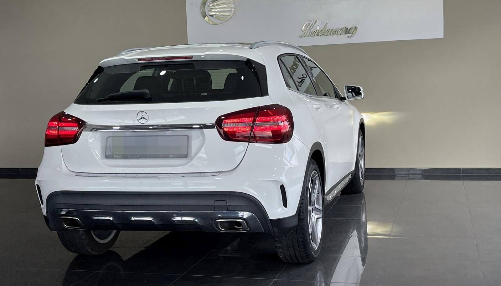 Mercedes-Benz GLA 180 Amg Line/P.dach/Alcantara/Navi/R.Kamera/ foto 6