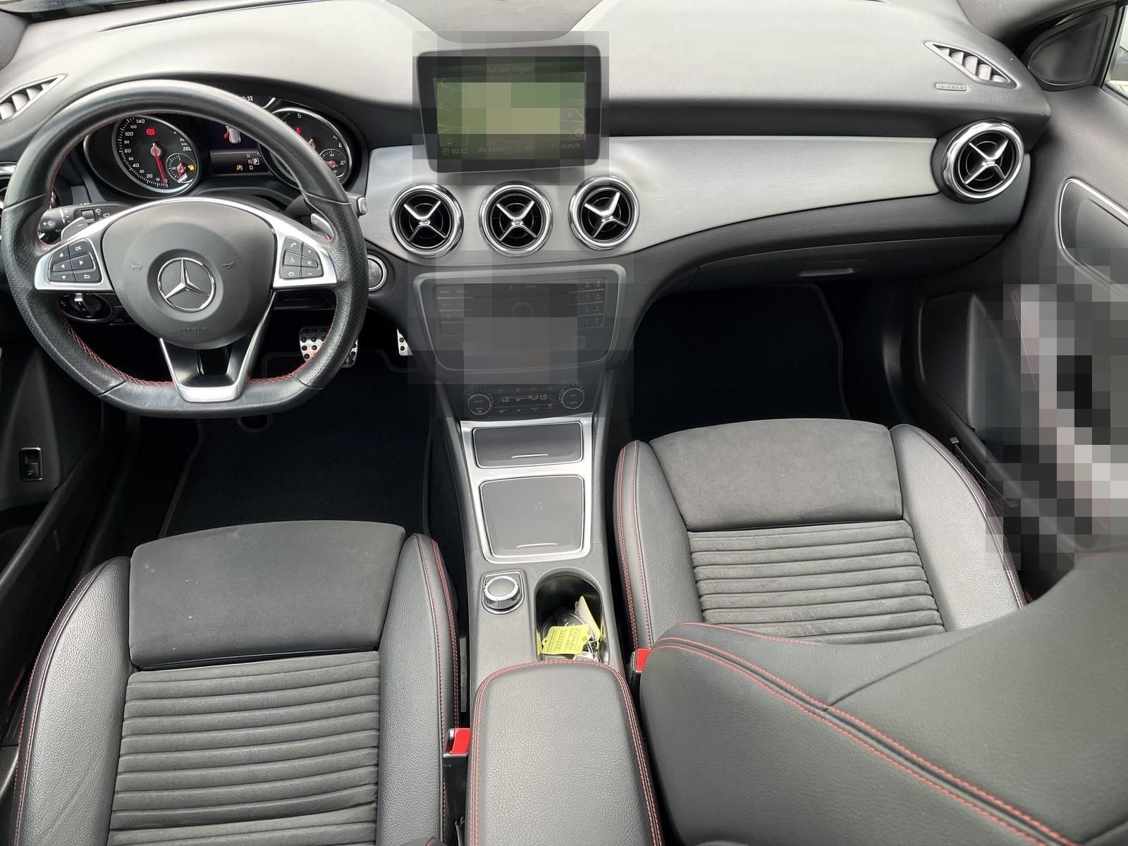 Mercedes-Benz GLA 180 Amg Line/P.dach/Alcantara/Navi/R.Kamera/ foto 9