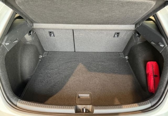 Volkswagen Taigo 1.0 TSI DSG R-Line IQ-Drive+RearView+ACC+K foto 12