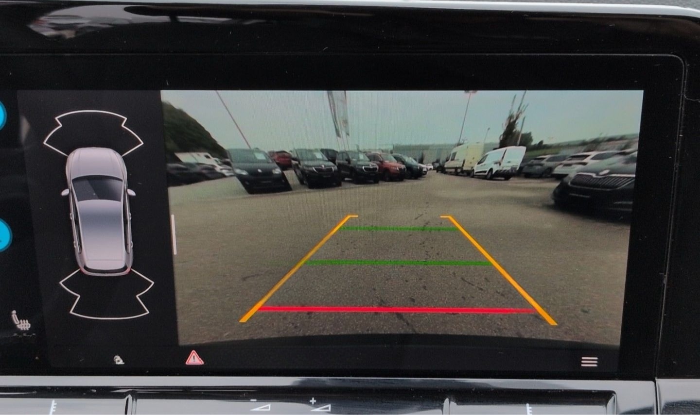 Volkswagen Golf VIII Life 2.0TDI*StndHzg ACC 4xSHZ Navi LED foto 13