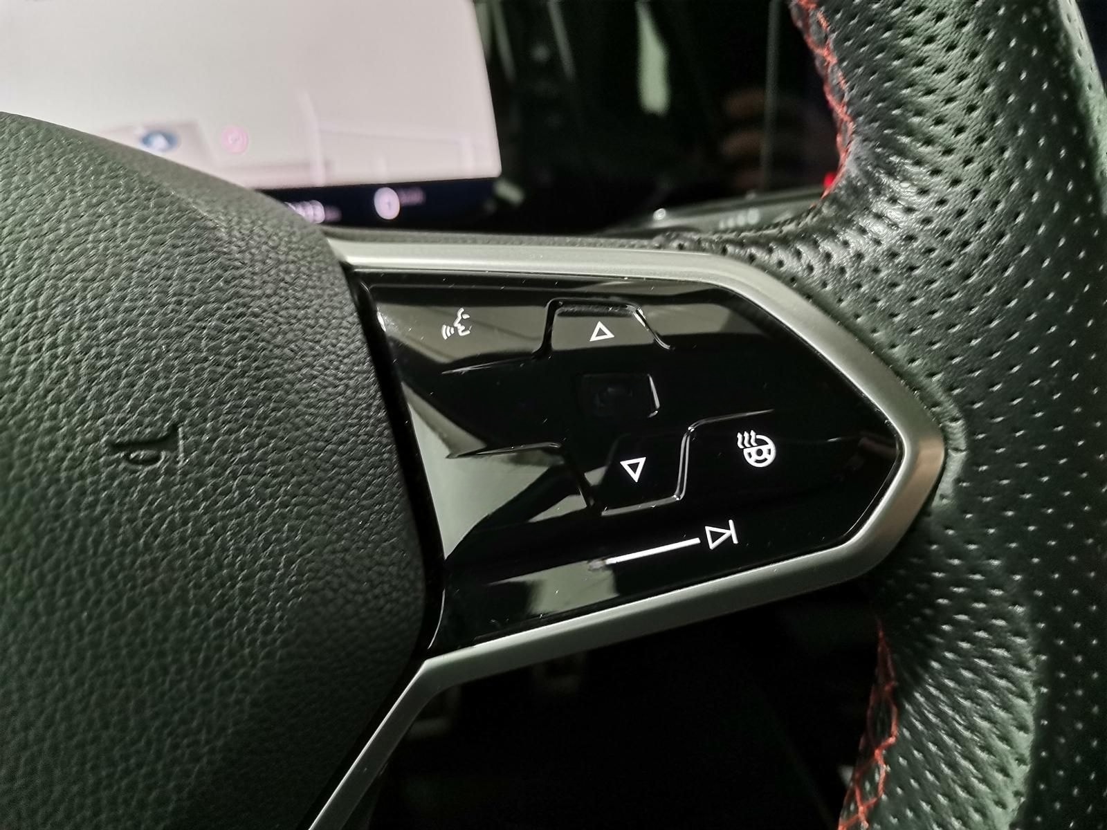 Volkswagen Golf 2.0 TSI DSG GTI Clubsport Matrix|HuD|Navi|A foto 18