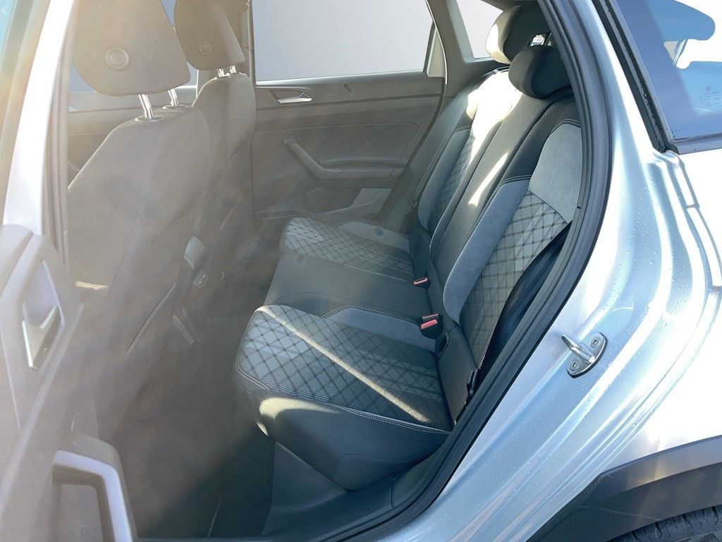 Volkswagen Taigo 1.0 TSI DSG R-Line AHK Kamera LED ACC foto 13