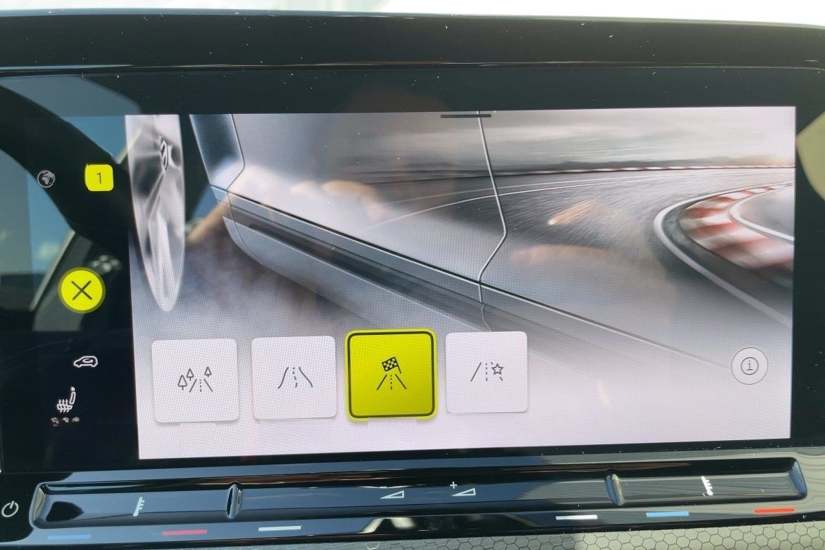 Volkswagen Golf VIII GTI 2.0 TSI DSG Clubsport BLACK+APP foto 16