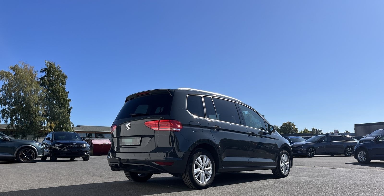 Volkswagen Touran 2.0 TDI Comfortline 135€ m.20% Anz. AHK N foto 6