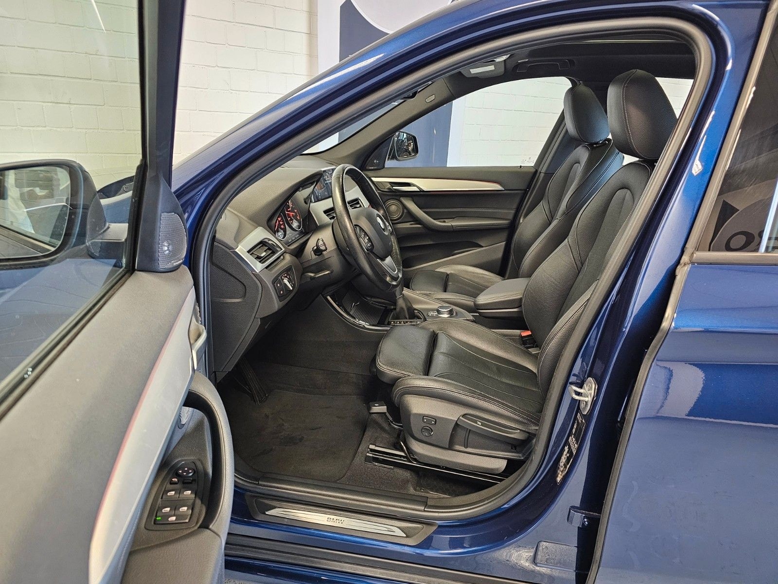 BMW X1 xDrive 25d Sport Line 2.0+ACC/PANO/HeadUp/HK foto 9