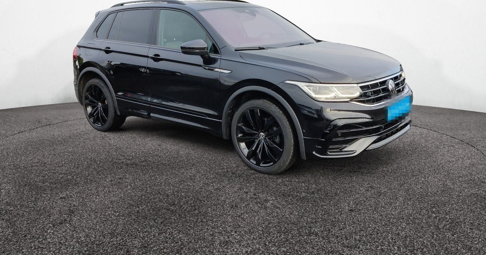 Volkswagen Tiguan 2.0 TDI R-Line Matrix Pano Harman 20" foto 8