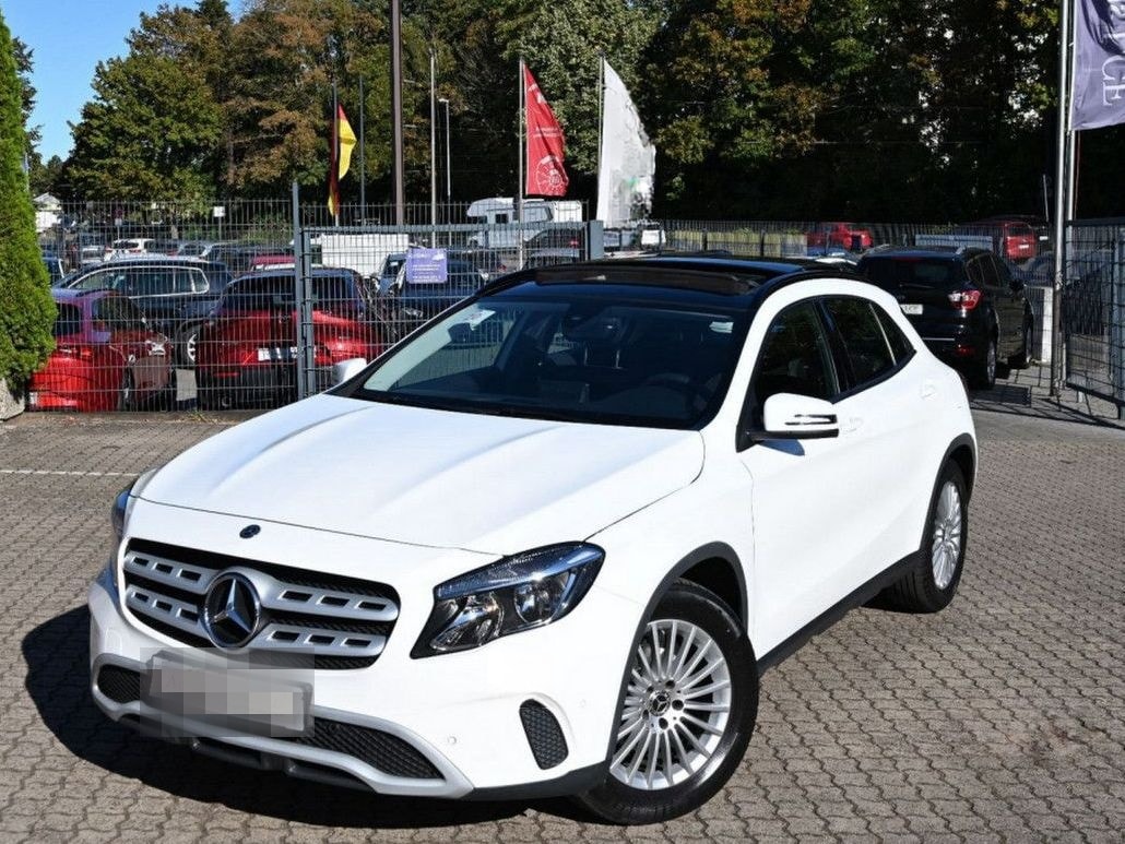 Mercedes-Benz GLA 200 d CDI Navi PDC Kamera Sitzhz. PanoramaSD foto 2