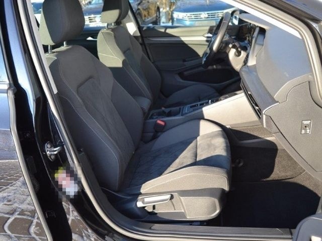 Volkswagen Golf VIII 2.0 TDI 150 PS DSG Style First-Edition foto 5