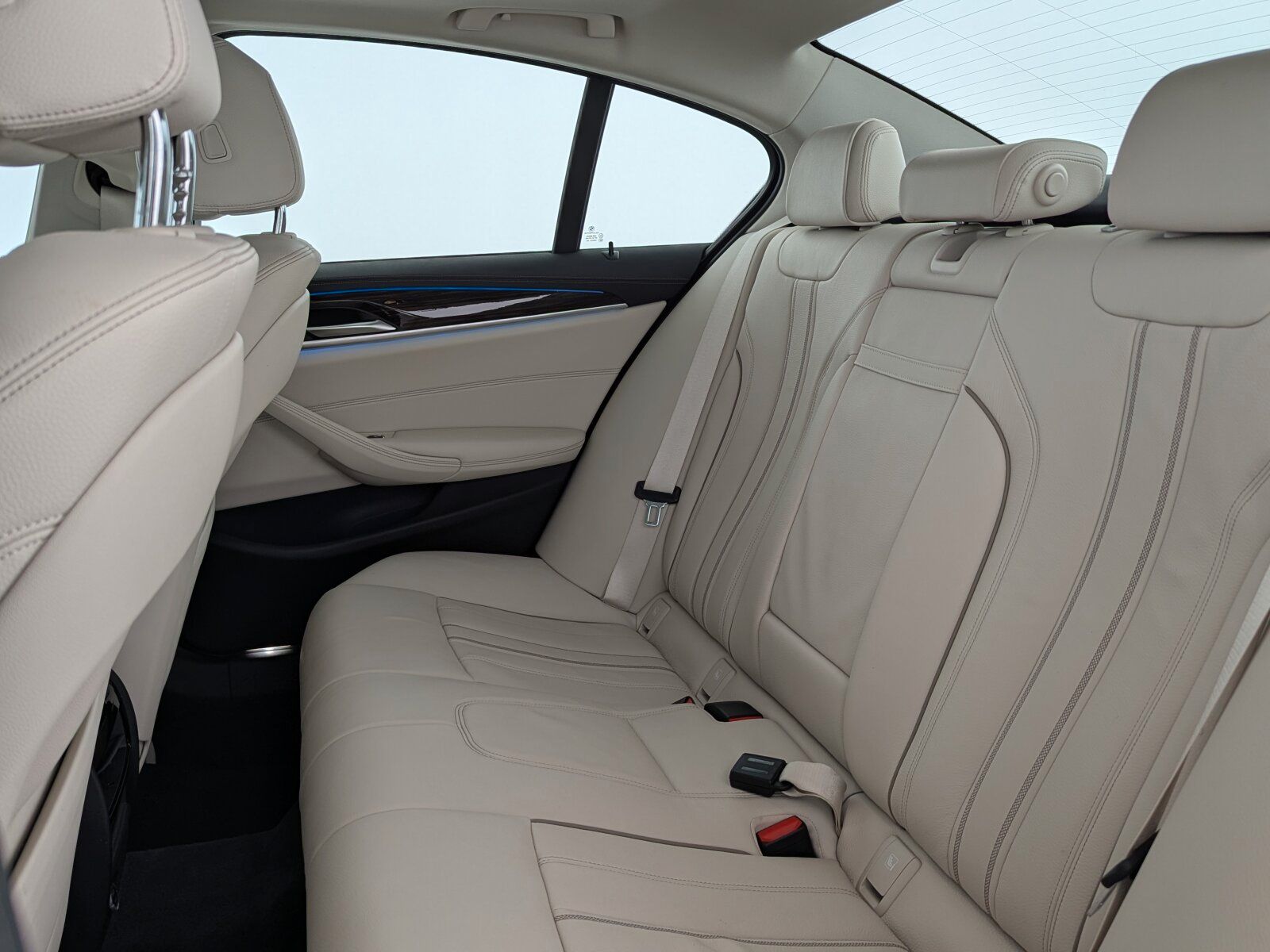 BMW 545 e xDrive Luxury Line LEDER+LED+NAVI+GSD+SHZ+ foto 16