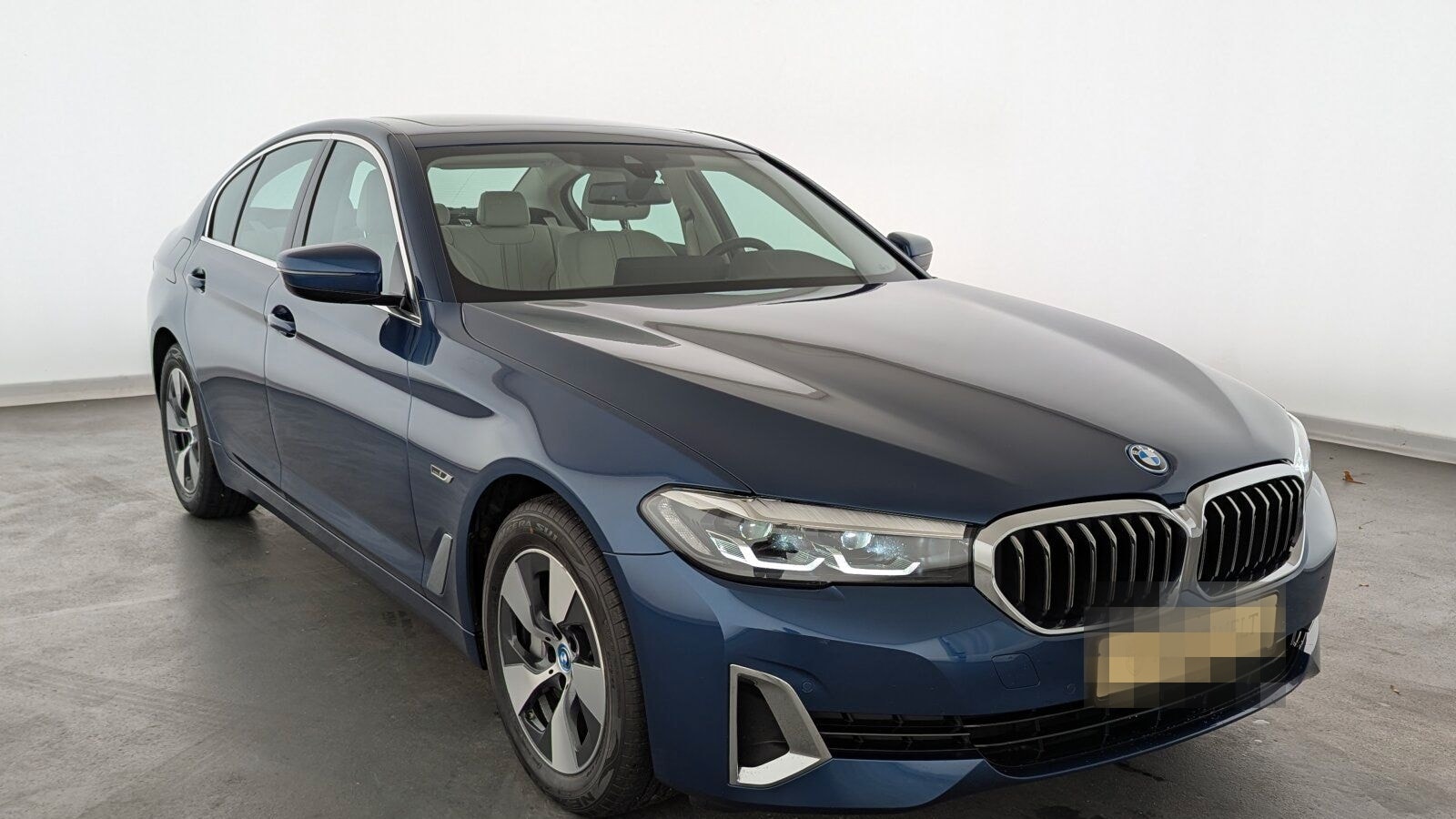 BMW 545 e xDrive Luxury Line LEDER+LED+NAVI+GSD+SHZ+ foto 5