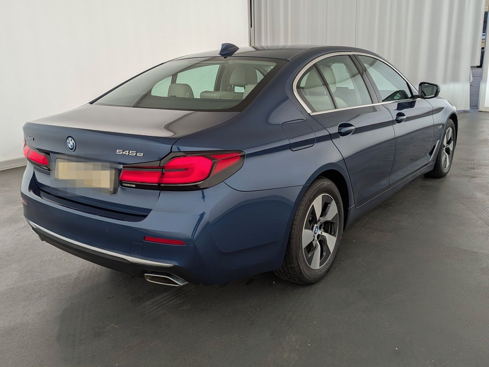 BMW 545 e xDrive Luxury Line LEDER+LED+NAVI+GSD+SHZ+ foto 6