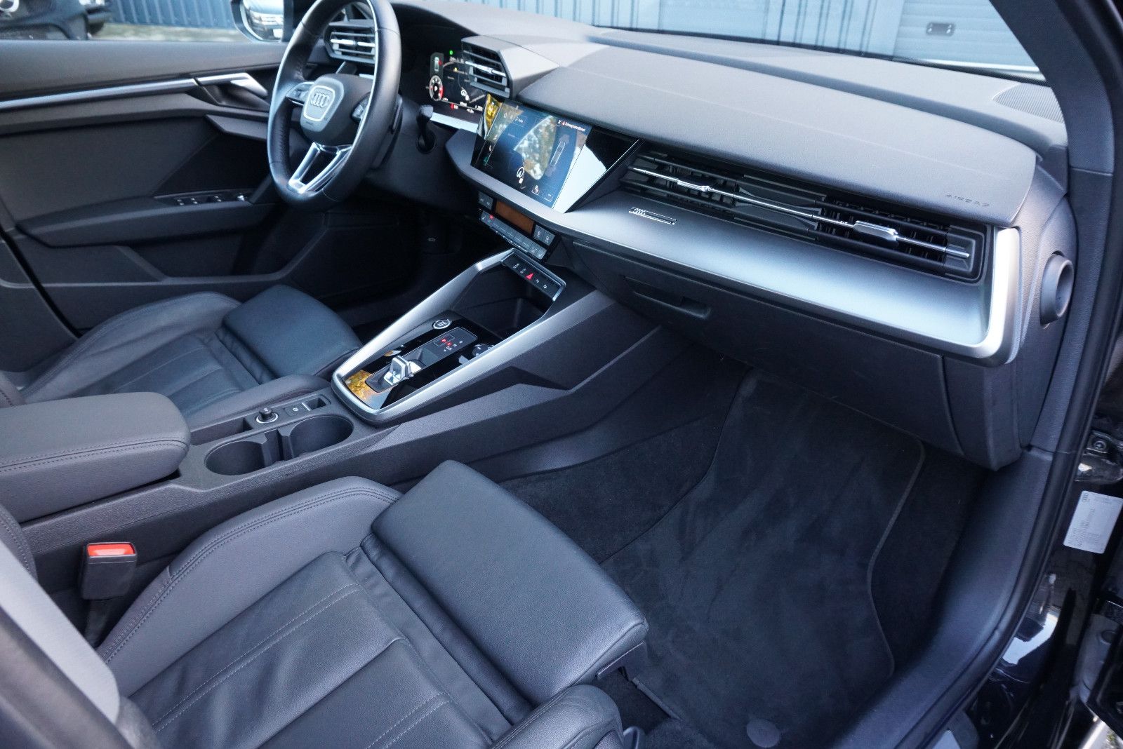 Audi A3 35TDI Lim S line Virtual Nav SHZ LEDER Matrix foto 17