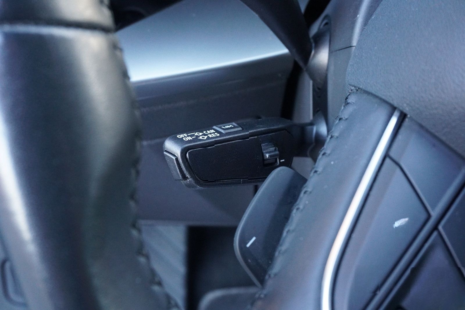 Audi A3 35TDI Lim S line Virtual Nav SHZ LEDER Matrix foto 21