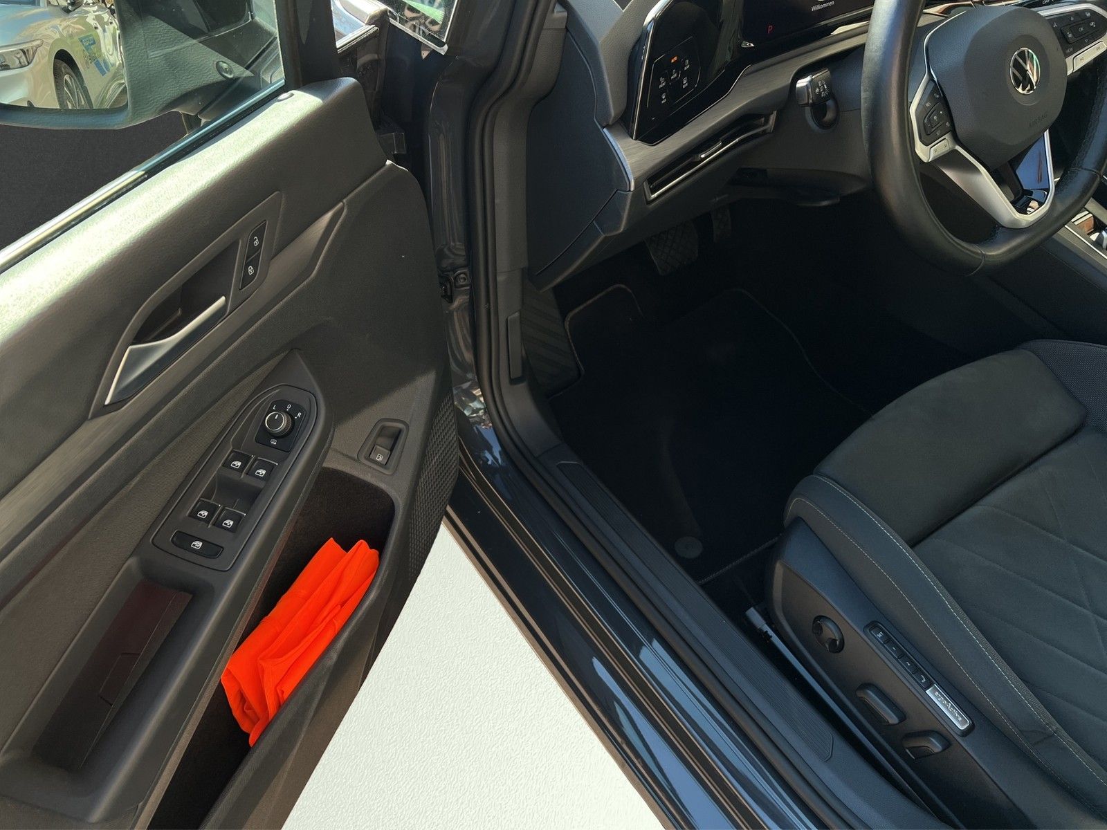 Volkswagen Golf VIII 1.4 eHybrid DSG foto 10